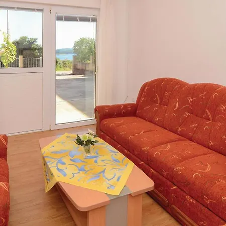 Stunning In W/ Wifi And 1 Bedrooms Apartment Orebic
