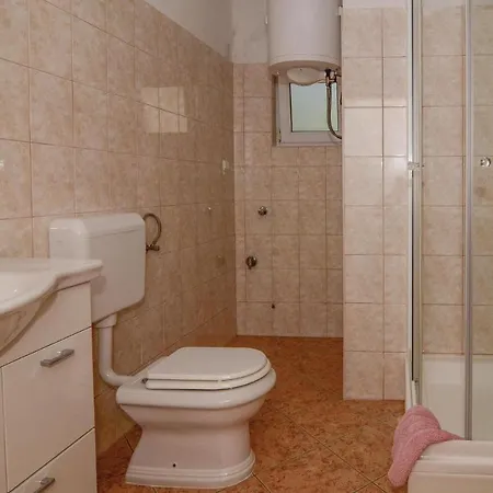 Apartmán Stunning In W/ Wifi And 1 Bedrooms Orebić